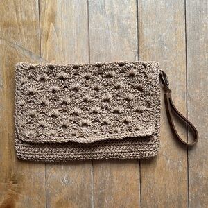 Elegant Tan Crochet Clutch